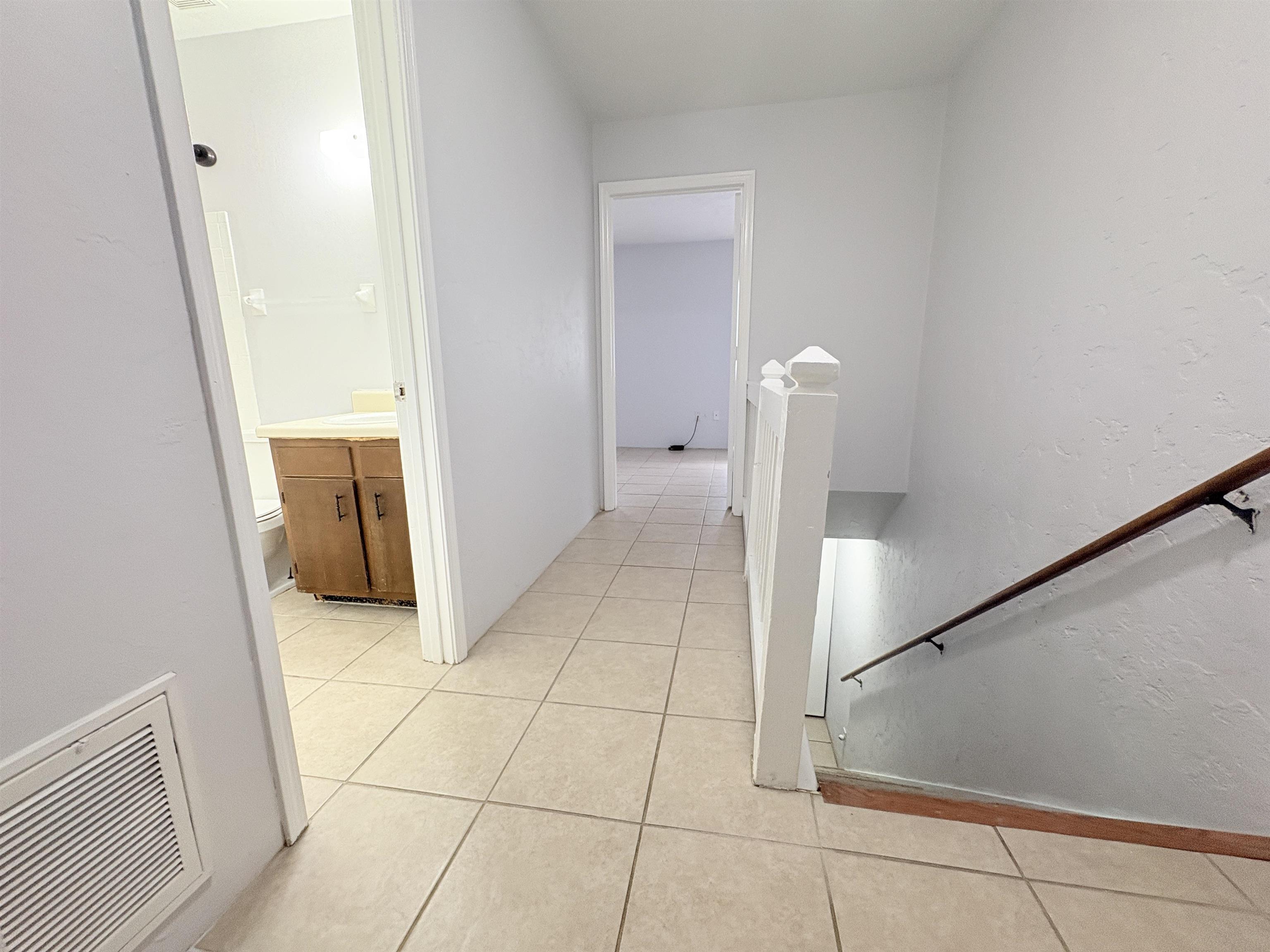 1007 Sutor Road, Unit B Tallahassee, FL 32311 - Photo 9 of 17