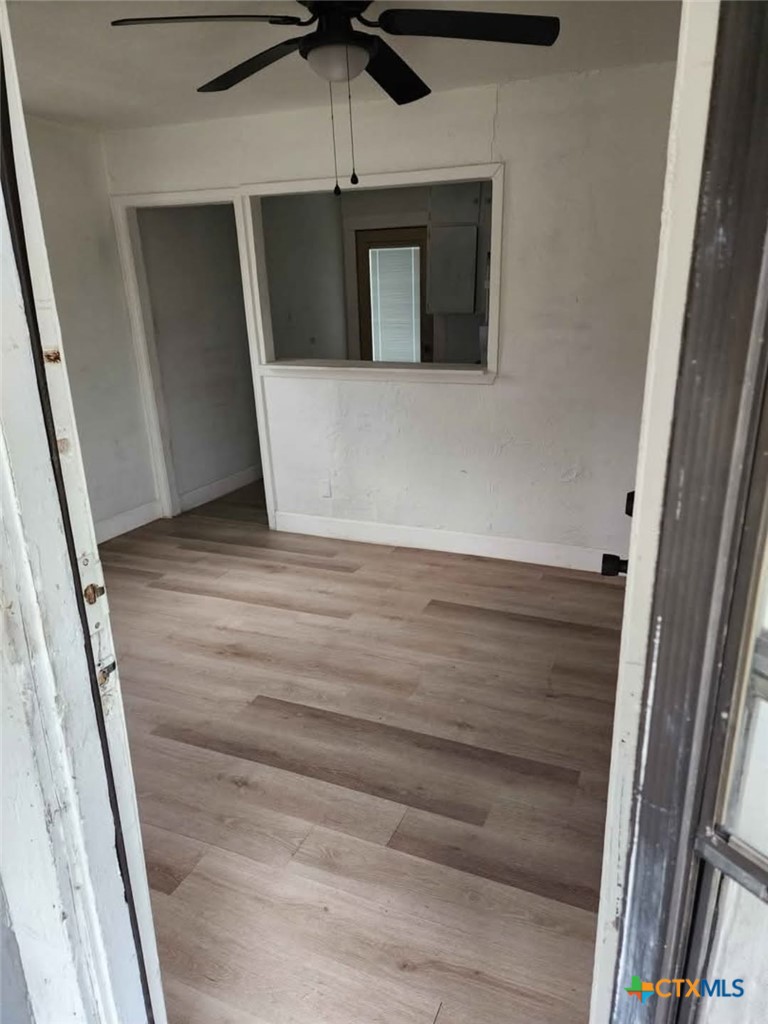 805 South 10th Street Temple, TX 76504 - Photo 3 of 9