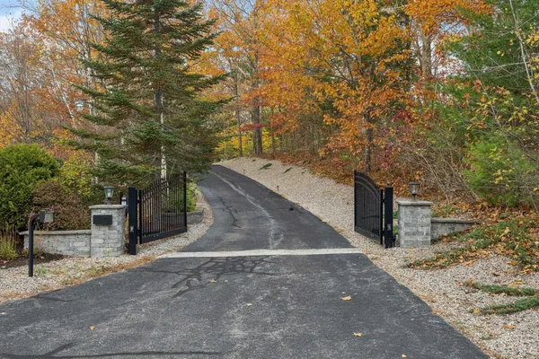 $2,850,000 | 141 Lakewood Drive, Alton, NH 03810
