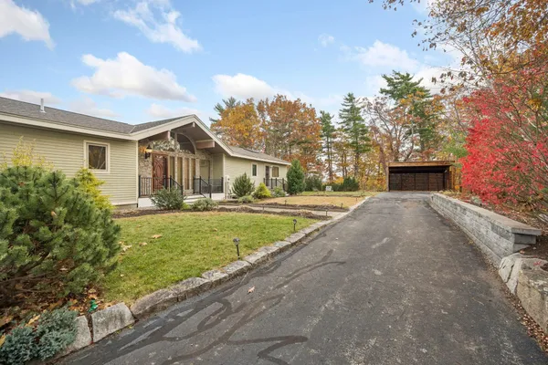 $2,850,000 | 141 Lakewood Drive, Alton, NH 03810