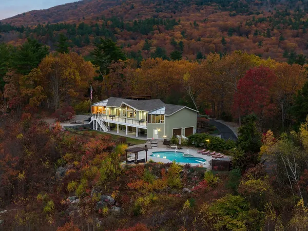 $2,850,000 | 141 Lakewood Drive, Alton, NH 03810