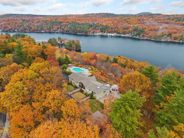 $2,850,000 | 141 Lakewood Drive, Alton, NH 03810