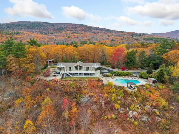 $2,850,000 | 141 Lakewood Drive, Alton, NH 03810