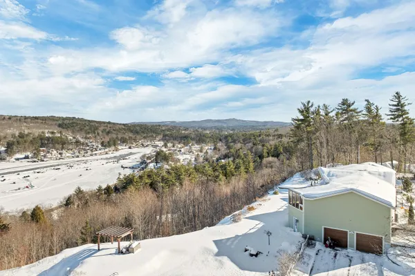$2,850,000 | 141 Lakewood Drive, Alton, NH 03810