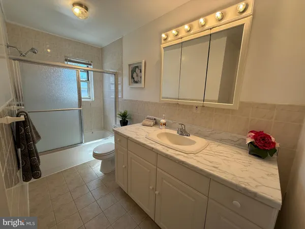 $166,000 | 121 The Orchards, Unit I, Cranbury, NJ 08512