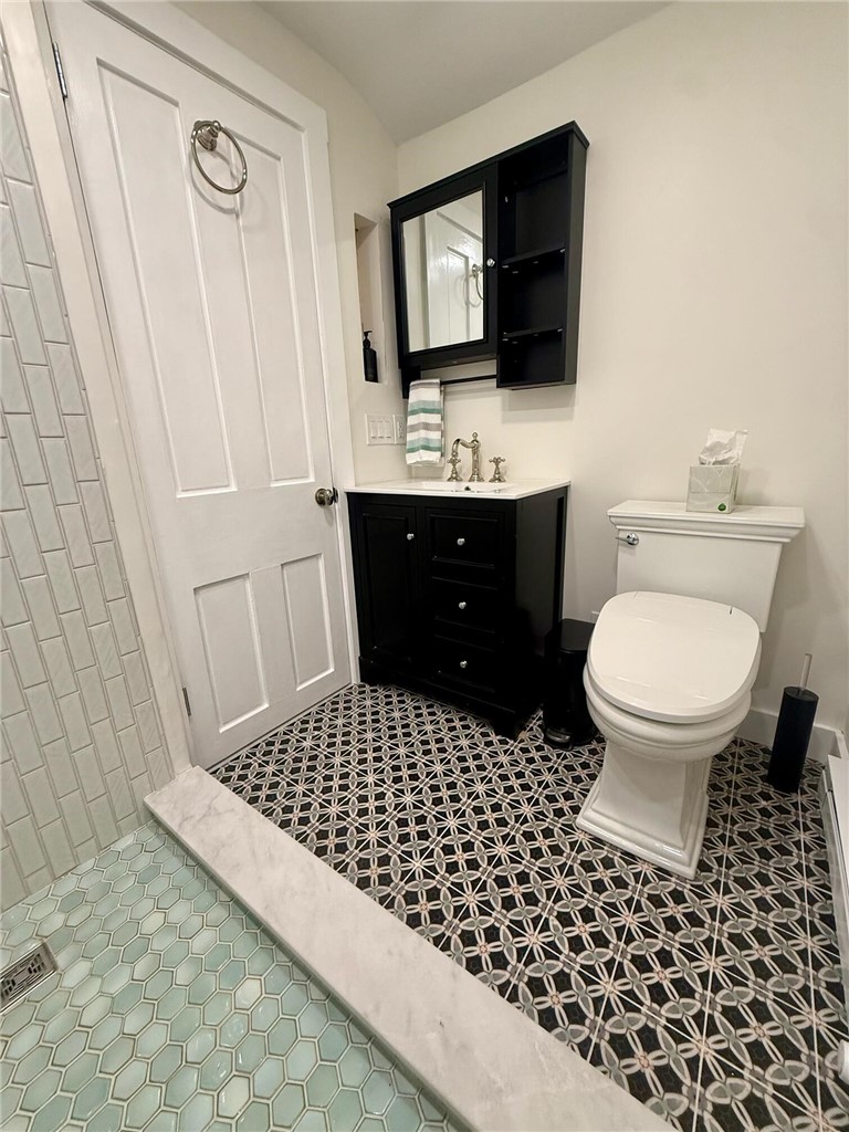 75 Pelham Street, Unit D Newport, RI 02840 - Photo 12 of 17