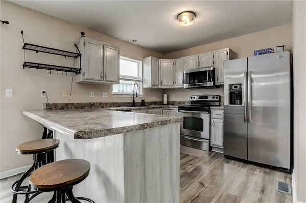 $335,000 | 406 South Jackson Street, Archie, MO 64725