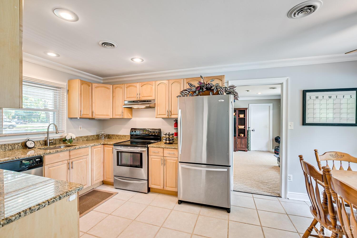 26 Evergreen Road Somerset, NJ 08873 - Photo 33 of 41