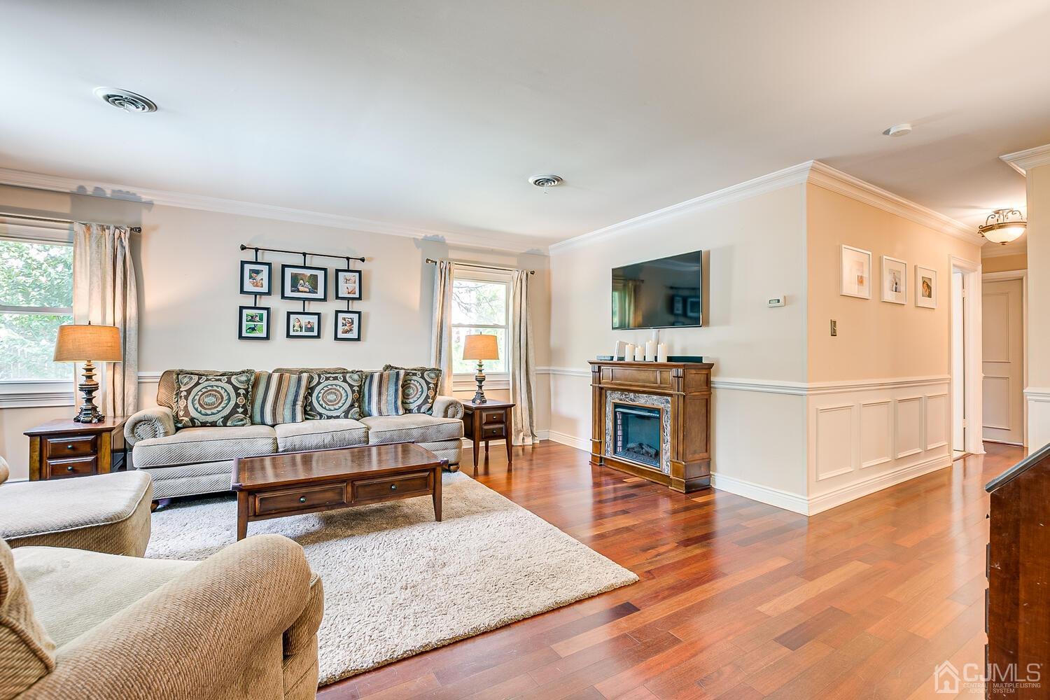 26 Evergreen Road Somerset, NJ 08873 - Photo 8 of 41