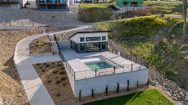 $1,995,000 | 5517 Harpers Cov Drive, Osage Beach, MO 65065