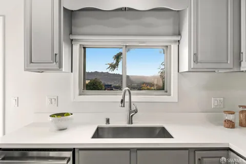 $899,000 | 724 Excelsior Avenue, San Francisco, CA 94112