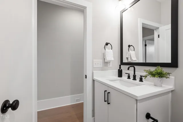 $760,000 | 130 Broadleaf Lane, Louisburg, NC 27549