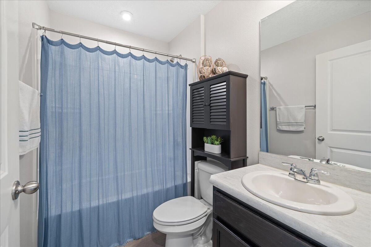 775 Fletcher Road Southeast Palm Bay, FL 32909 - Photo 21 of 35 Guest Bath