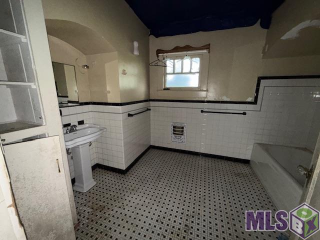 1991 Highway 182 Raceland, LA 70394 - Photo 7 of 14