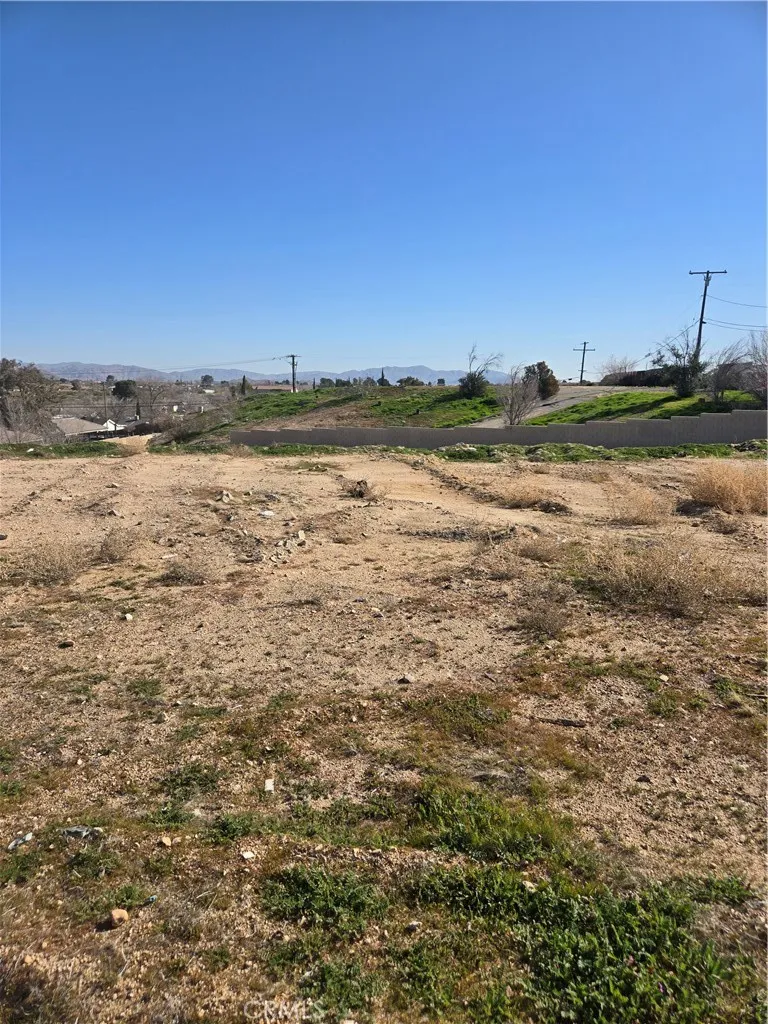 14140 Rodeo Drive Victorville, CA 92395 - Photo 7 of 11 a view of ocean view