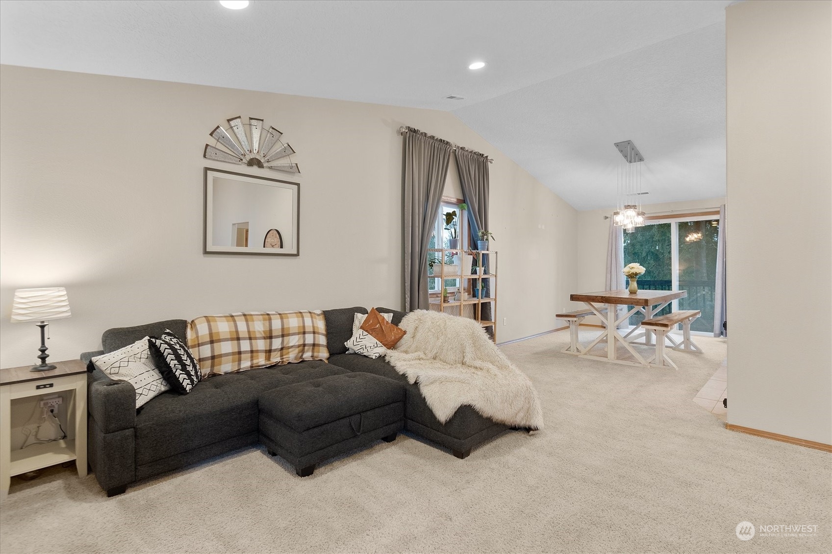 469 Lone Oak Road Longview, WA 98632 - Photo 3 of 39 Gallery Image 3