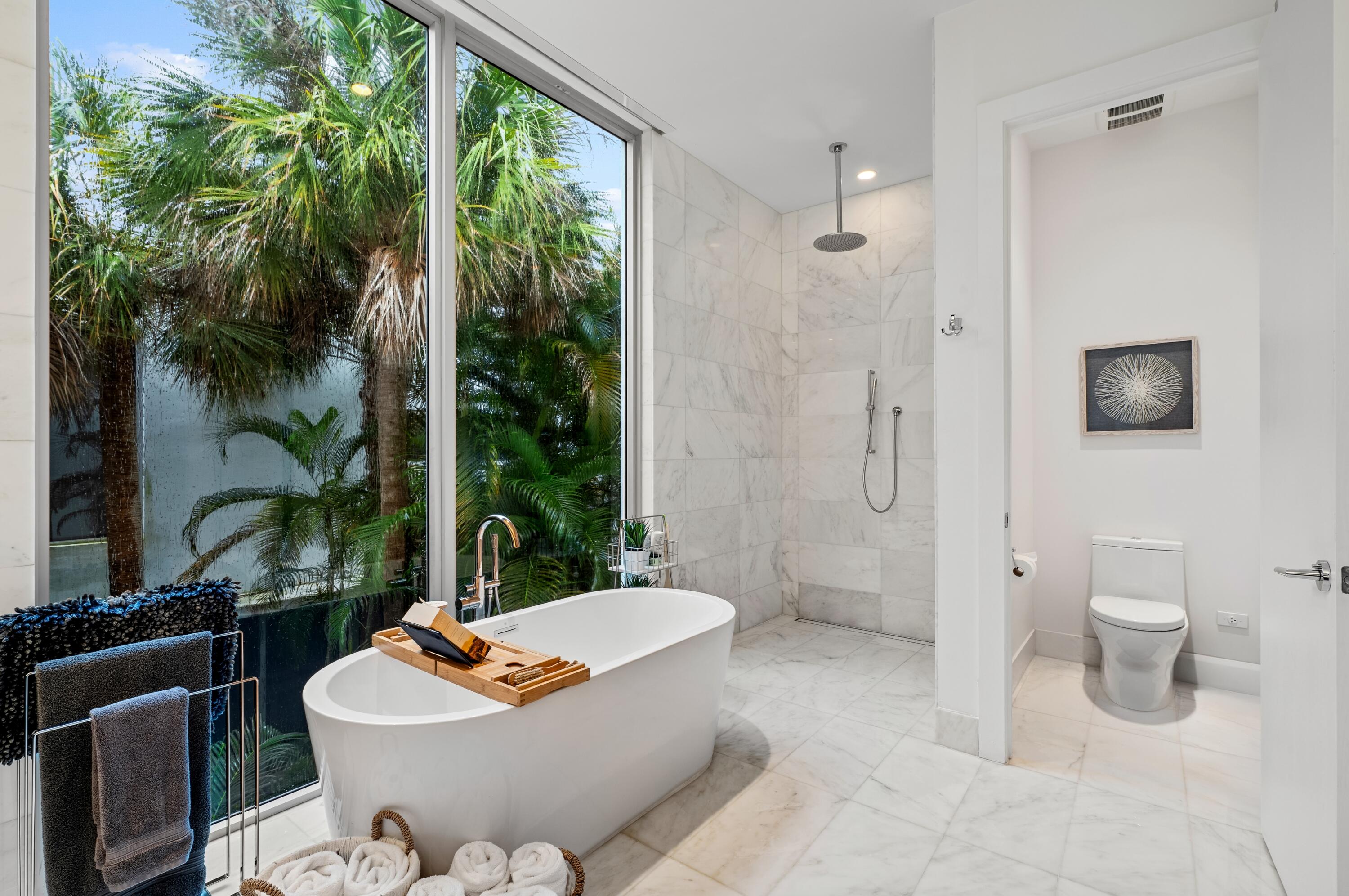 322 Northeast 7th Avenue Delray Beach, FL 33483 - Photo 21 of 38 mls_PRIMARY_BATH_ANGLE