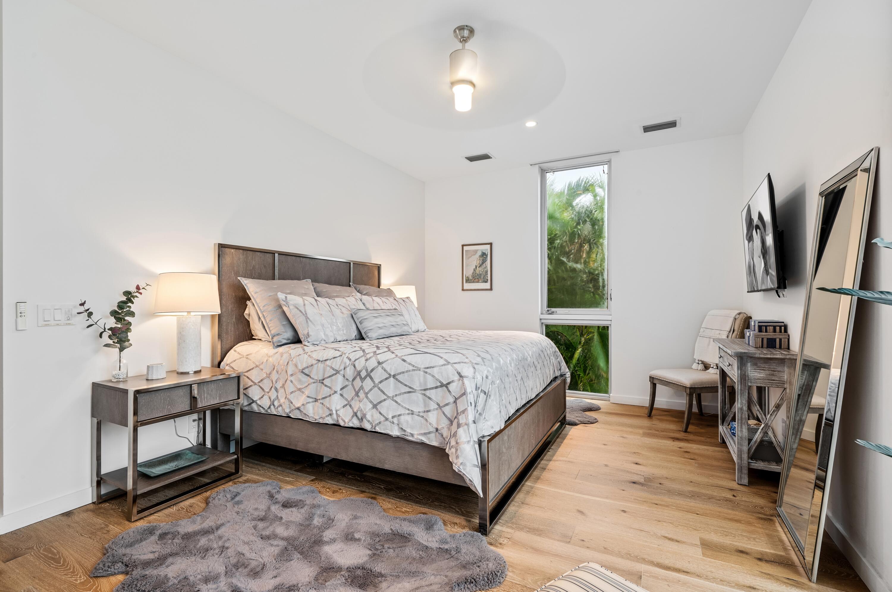 322 Northeast 7th Avenue Delray Beach, FL 33483 - Photo 23 of 38 mls_GUEST_BEDROOM_1