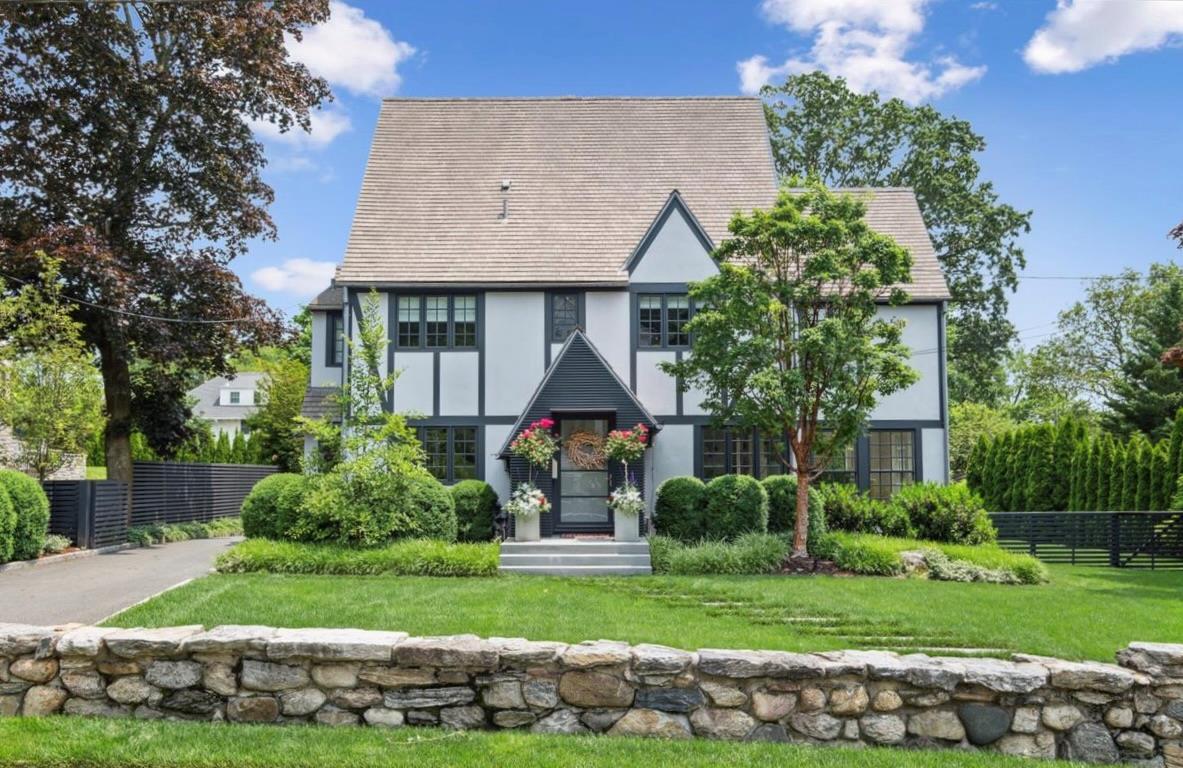 35 Halsted Place Rye, NY 10580 - Photo 2 of 41 a front view of a house with garden