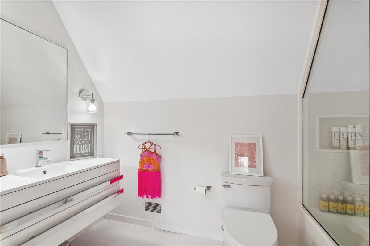 35 Halsted Place Rye, NY 10580 - Photo 27 of 41 a bathroom with a sink and a mirror