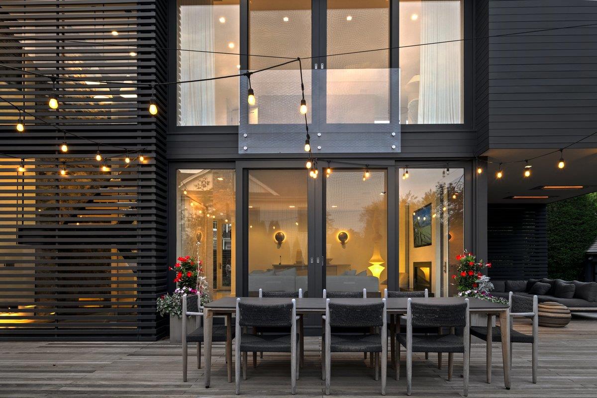 35 Halsted Place Rye, NY 10580 - Photo 30 of 41 a view of a building with sitting area