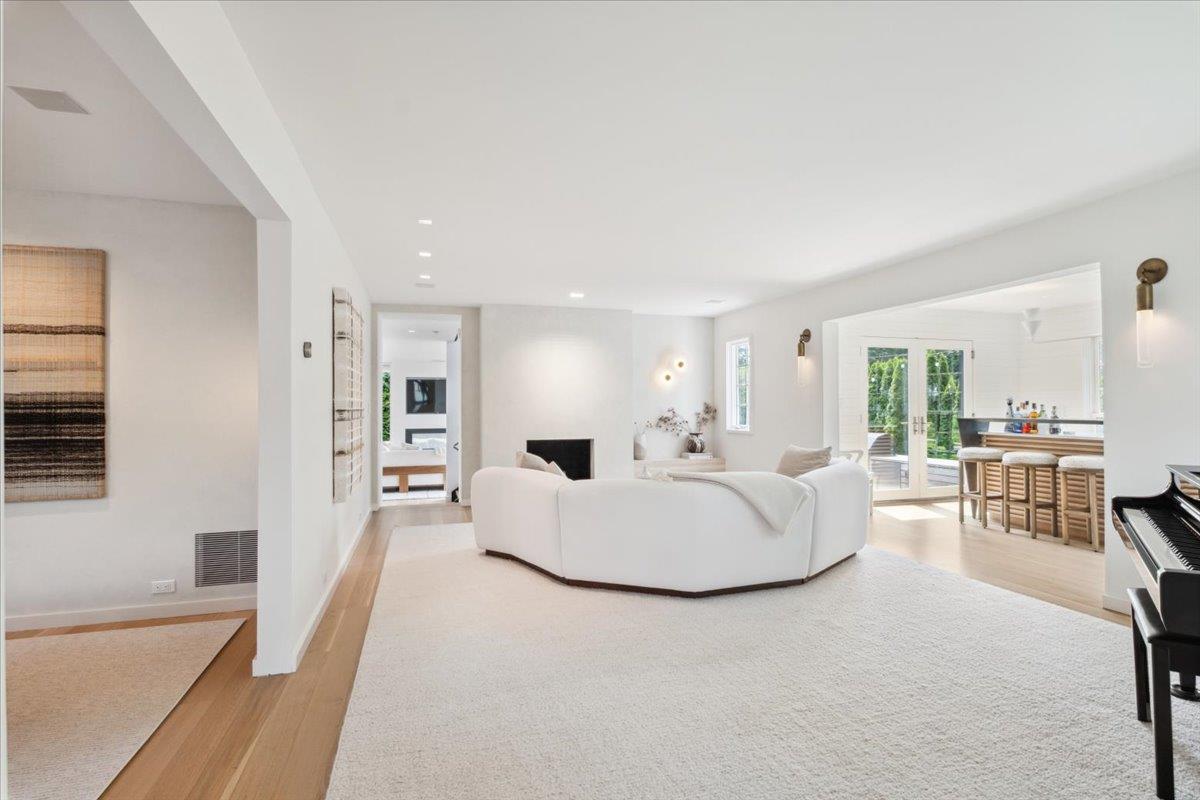 35 Halsted Place Rye, NY 10580 - Photo 10 of 41 a living room with furniture and a table