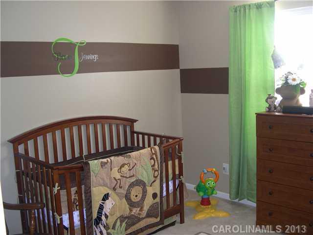 8236 Fox Swamp Road Charlotte, NC 28215 - Photo 5 of 11 Gallery Image 5