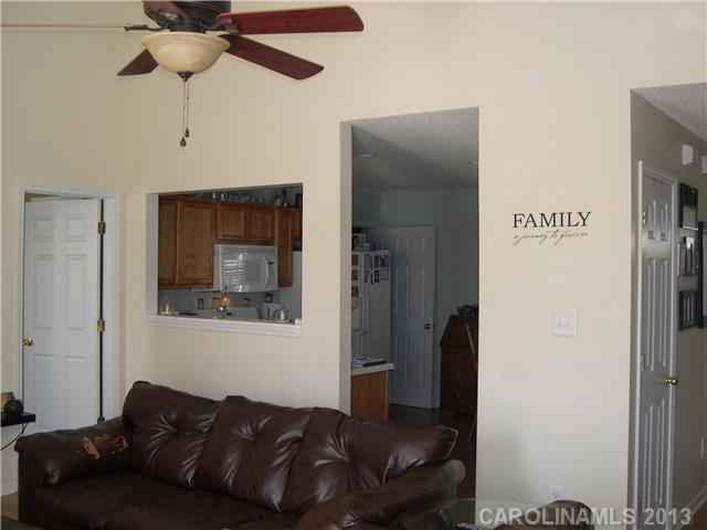 8236 Fox Swamp Road Charlotte, NC 28215 - Photo 9 of 11 Gallery Image 9