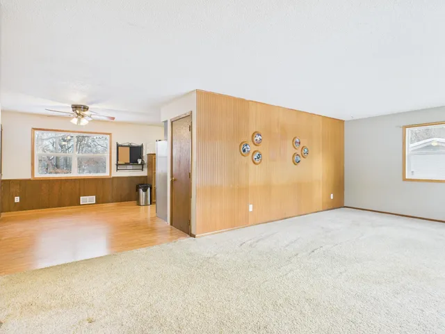 $425,000 | 6858 East Viking Boulevard, Wyoming, MN 55092