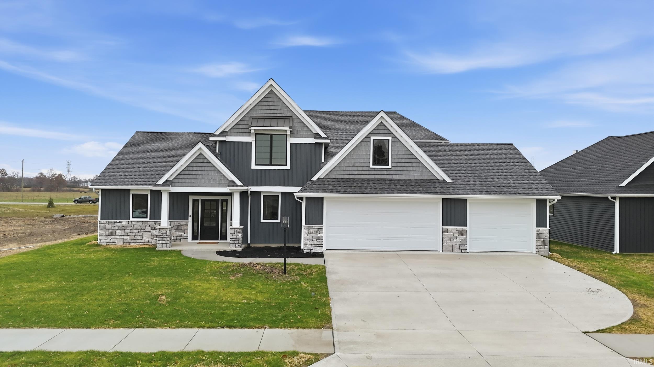 9378 Fuji Cove Fort Wayne, IN 46835 - Photo 2 of 36