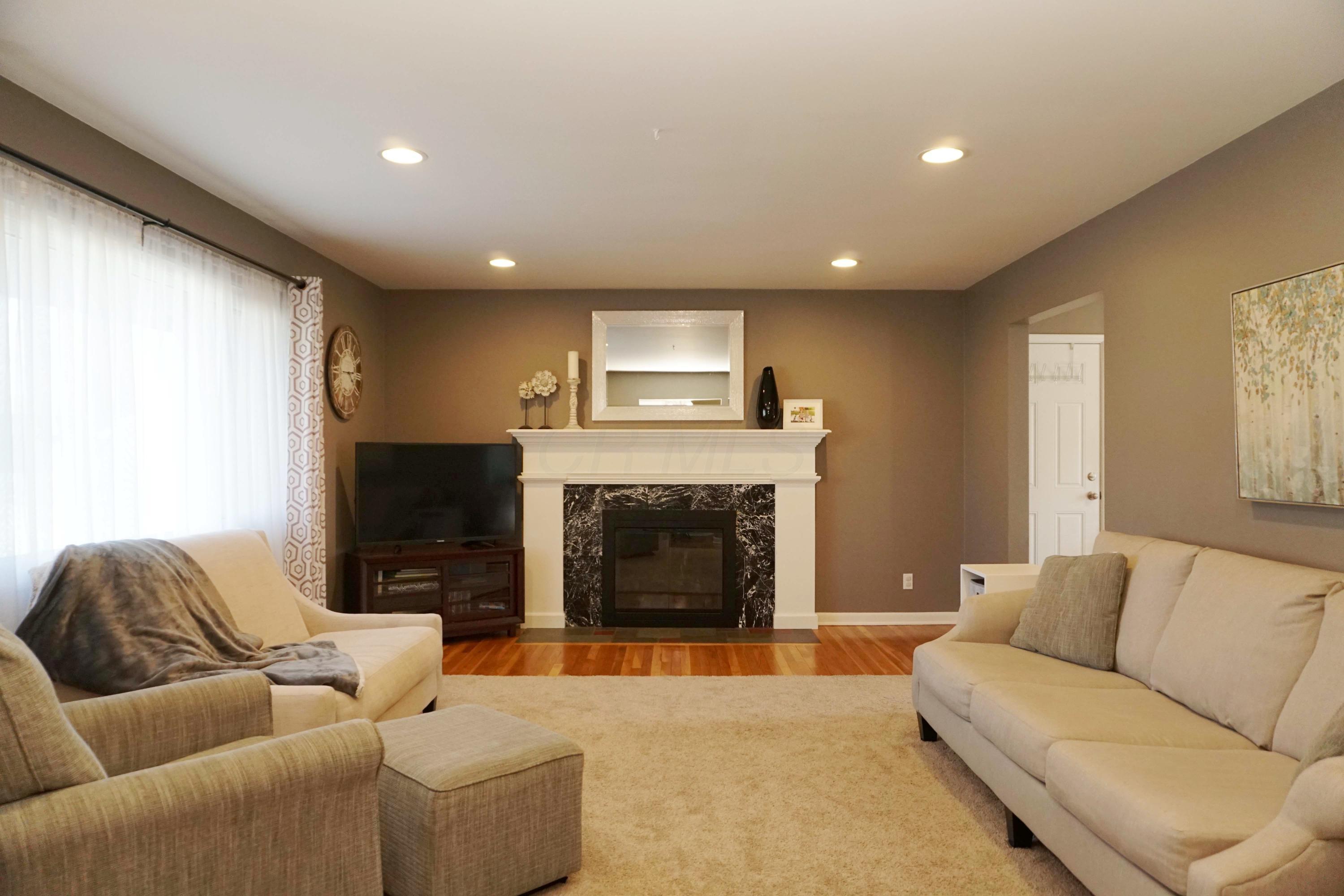 3165 North Star Road Columbus, OH 43221 - Photo 2 of 27
