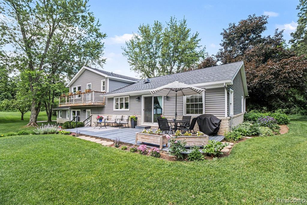 9100 Pine Knob Road Clarkston, MI 48348 - Photo 40 of 54