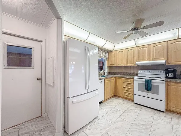 $199,900 | 14456 Brookridge Boulevard, Brooksville, FL 34613