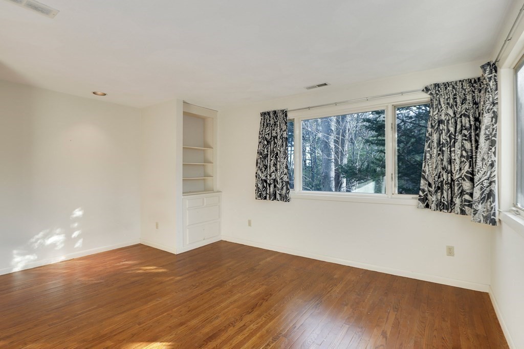 10 Hawk Hill Road Lincoln, MA 01773 - Photo 36 of 42 Gallery Image 36