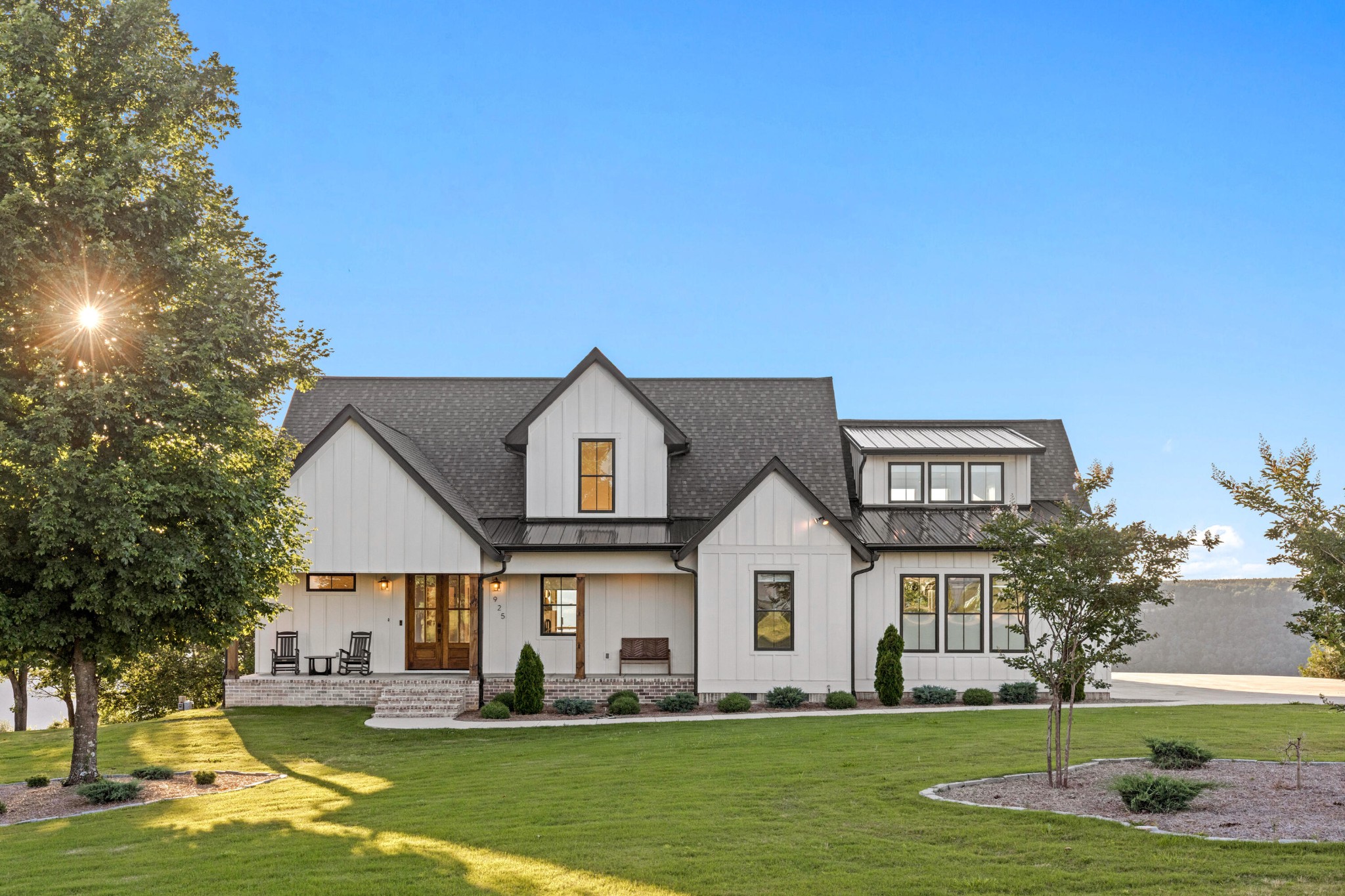 925 Sunset Circle Jasper, TN 37347 - Photo 10 of 100