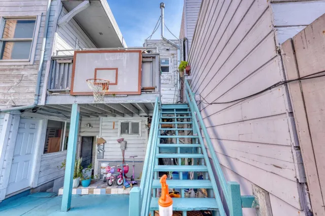 $1,199,000 | 1887 Oakdale Avenue, San Francisco, CA 94124