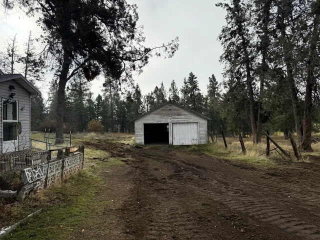 $206,000 | 43045 Bridge Street, Fall River Mills, CA 96028