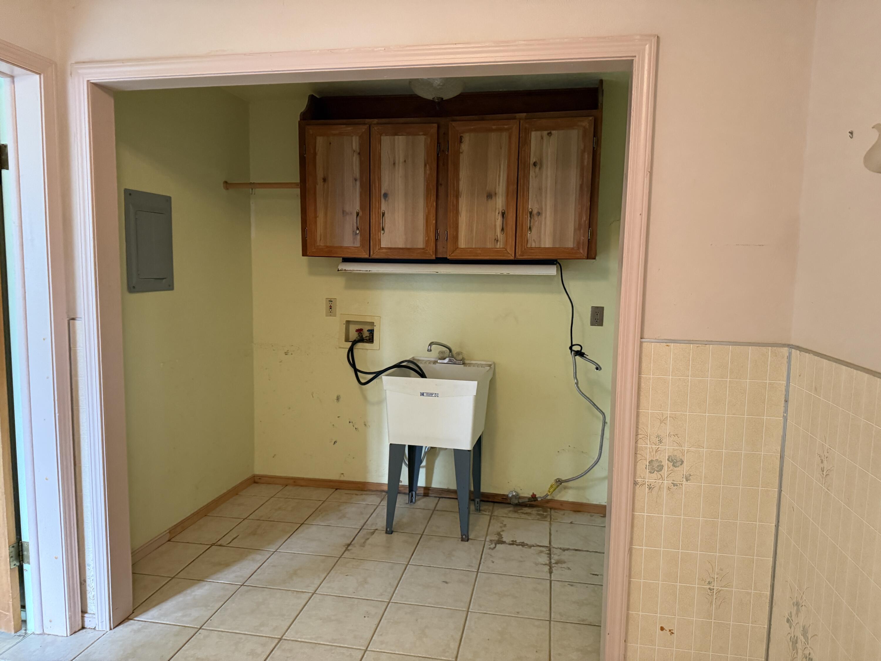 43045 Bridge Street Fall River Mills, CA 96028 - Photo 21 of 24 IMG_5138