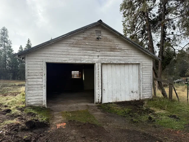 $206,000 | 43045 Bridge Street, Fall River Mills, CA 96028