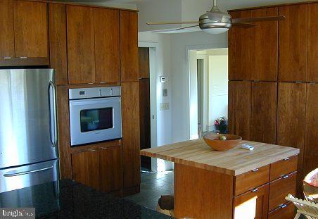 8962 Deal Island Road Deal Island, MD 21821 - Photo 8 of 27 Gallery Image 8