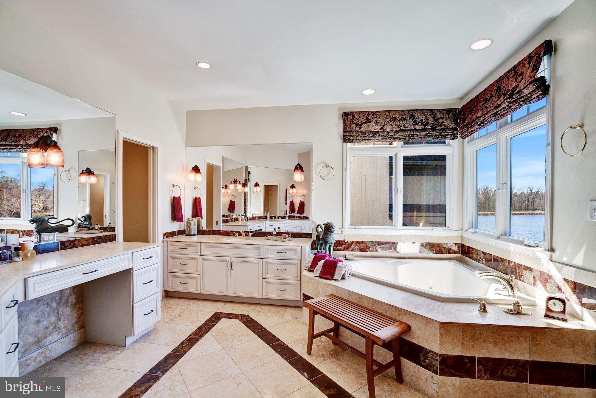 1466 Waterfront Road Reston, VA 20194 - Photo 25 of 69 Master bath with views of lake from Jacuzzi tub