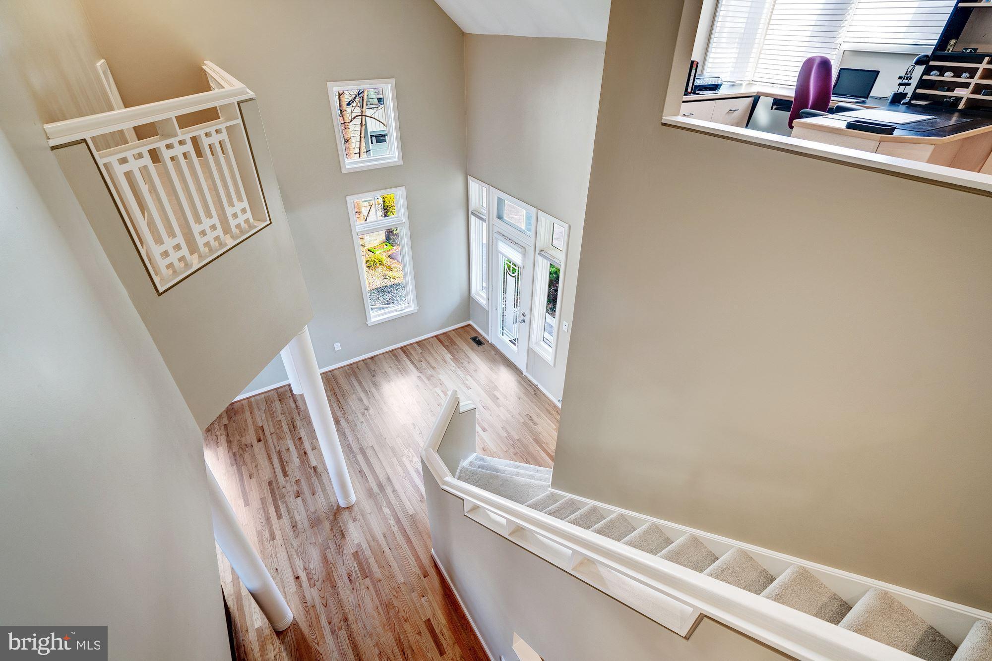 1466 Waterfront Road Reston, VA 20194 - Photo 31 of 69 Stairs to master foyer