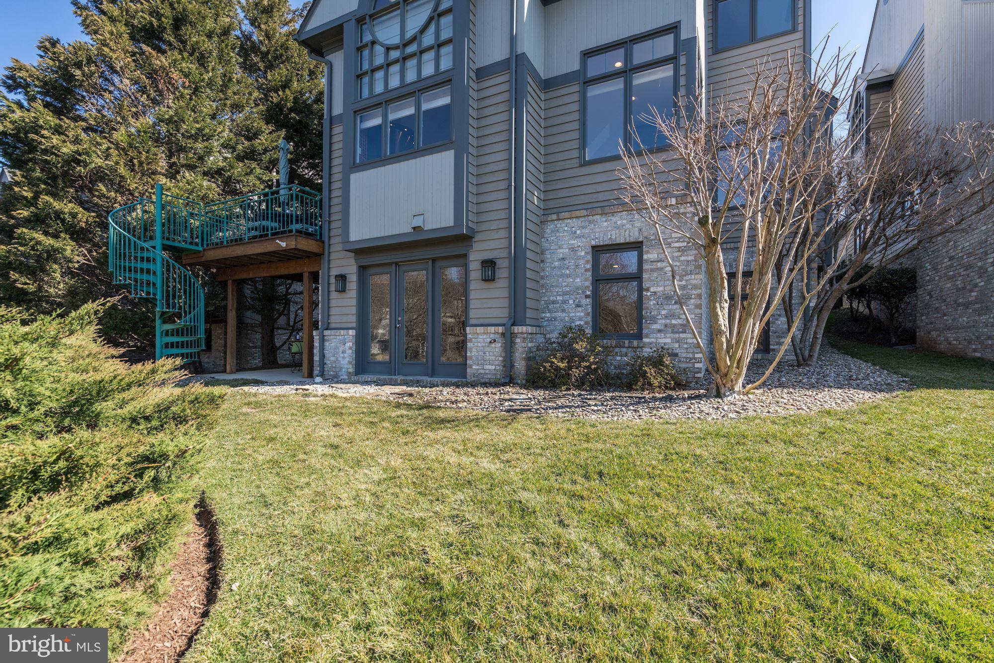 1466 Waterfront Road Reston, VA 20194 - Photo 44 of 69 Rear view of house