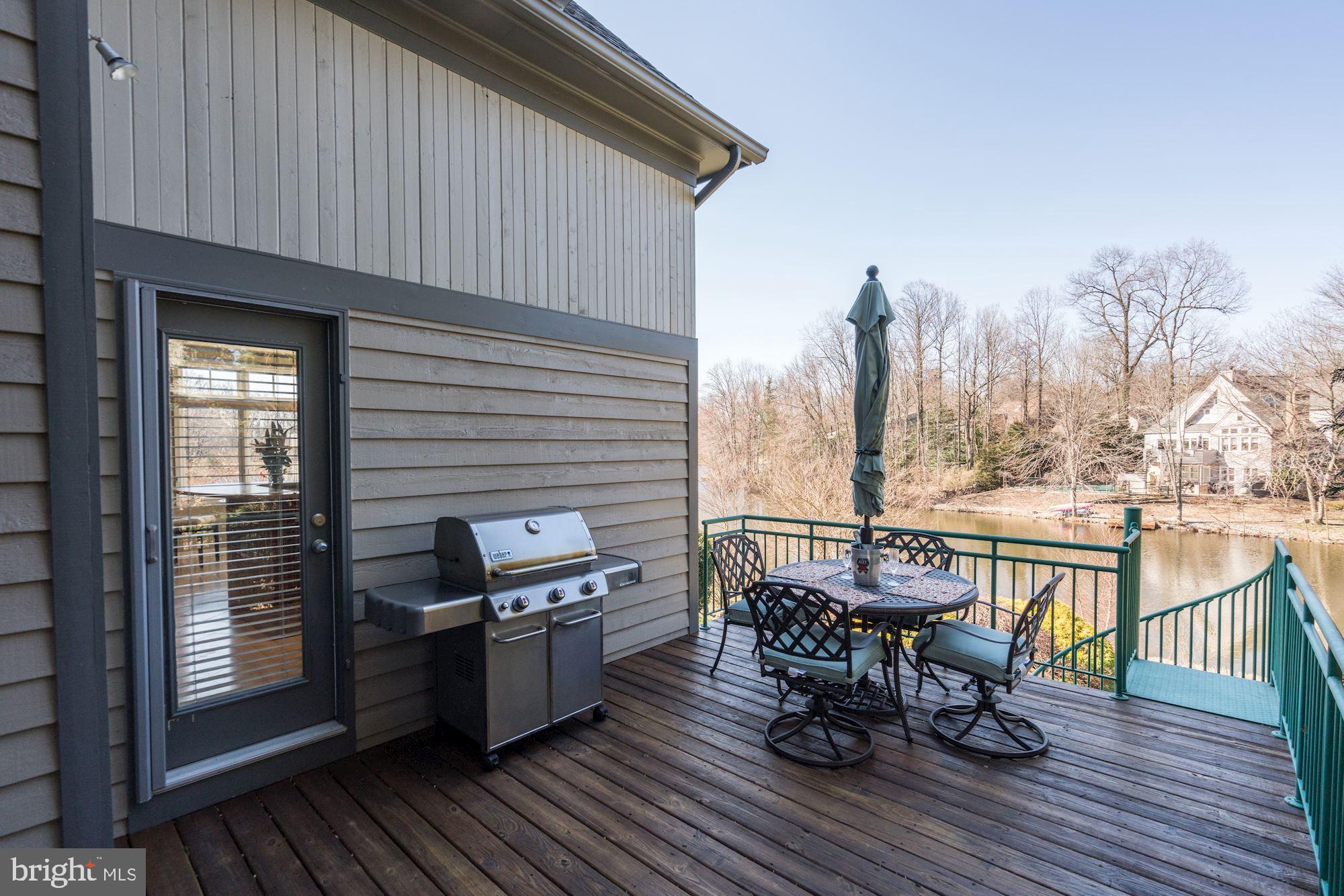 1466 Waterfront Road Reston, VA 20194 - Photo 48 of 69 Upper deck