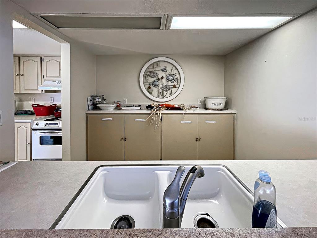 260 Santa Maria Street, Unit 109 Venice, FL 34285 - Photo 46 of 64 a bathroom with a tub and a sink