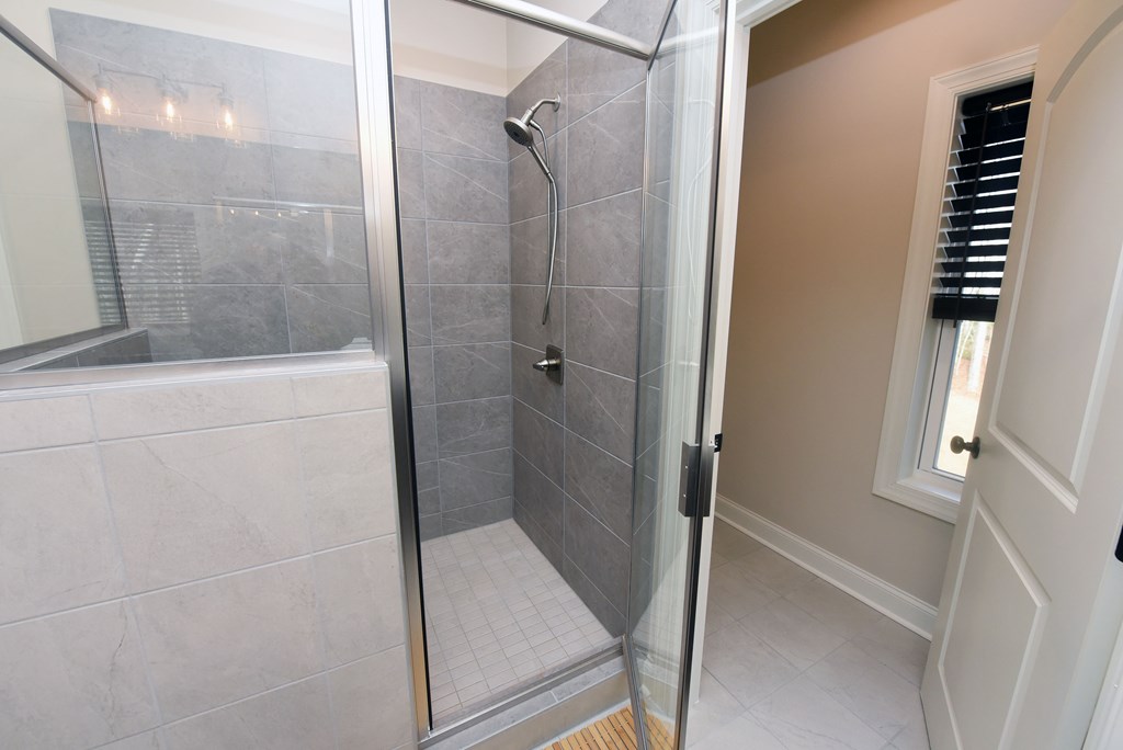 1008 Ridge Drive Morganton, GA 30560 - Photo 20 of 54 a bathroom with a shower