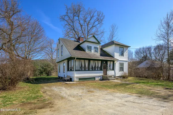 $445,000 | 6 East Street, Stockbridge, MA 01262