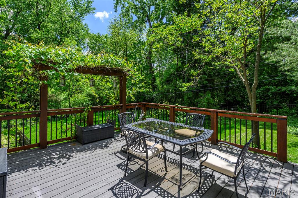 366 Ridgemeadow Drive Chesterfield, MO 63017 - Photo 15 of 63 Gallery Image 15