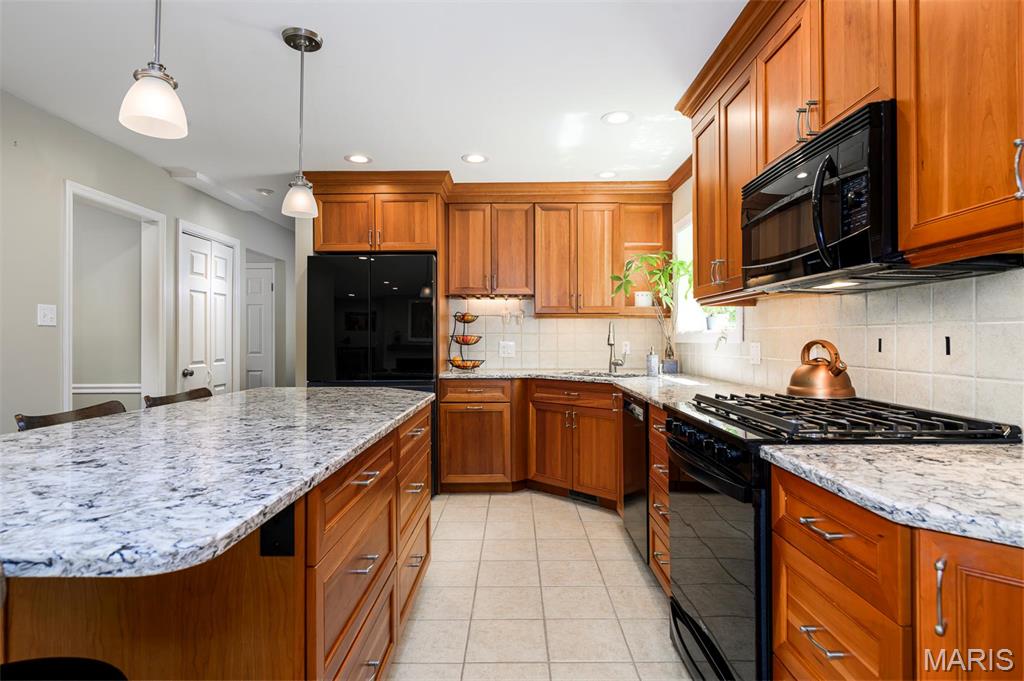 366 Ridgemeadow Drive Chesterfield, MO 63017 - Photo 28 of 63 Gallery Image 28