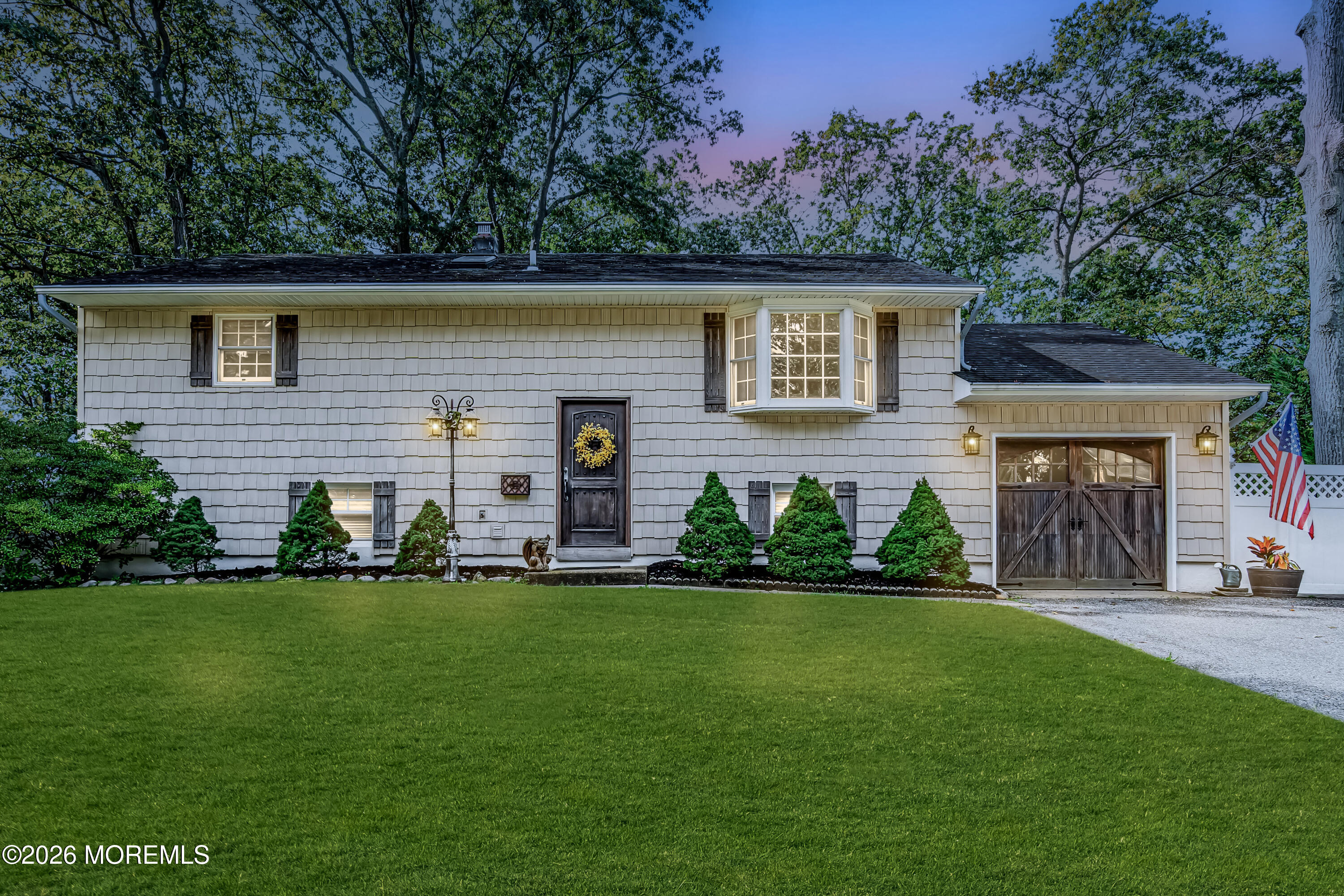 52 Darien Road Howell, NJ 07731 - Photo 1 of 41 004_dsc09461-1_copy_387